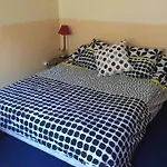Quiet Duplex House Downtown Appartement *