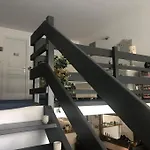 Quiet Duplex House Downtown Appartement *