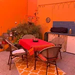 Quiet Duplex House Downtown *