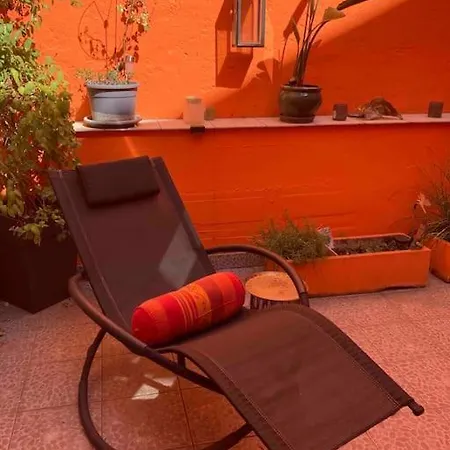 Quiet Duplex House Downtown Bordeaux