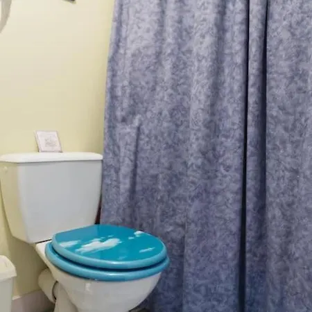 Quiet Duplex House Downtown Apartamento *