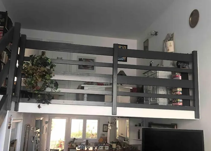 Appartement Quiet Duplex House Downtown