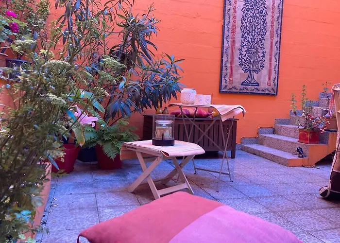 Daire Quiet Duplex House Downtown