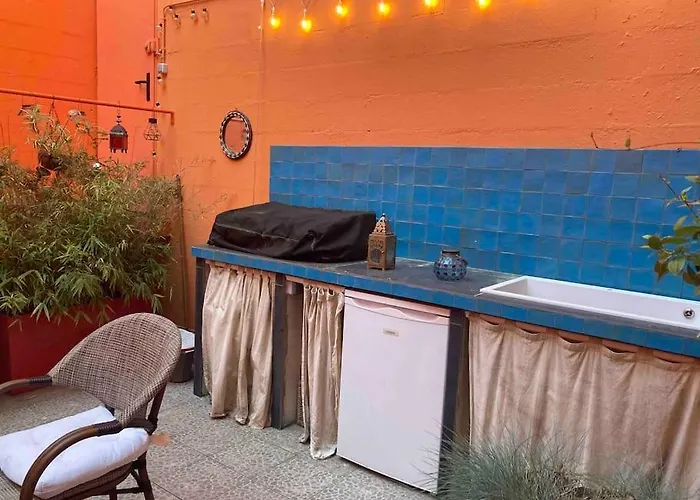 Quiet Duplex House Downtown Appartement *