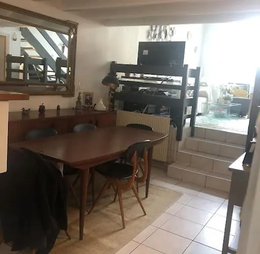 Apartman Quiet Duplex House Downtown