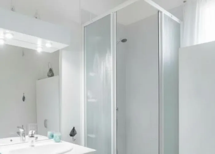 Quiet Duplex House Downtown Appartement