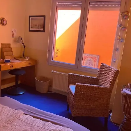 Apartamento Quiet Duplex House Downtown Burdeos