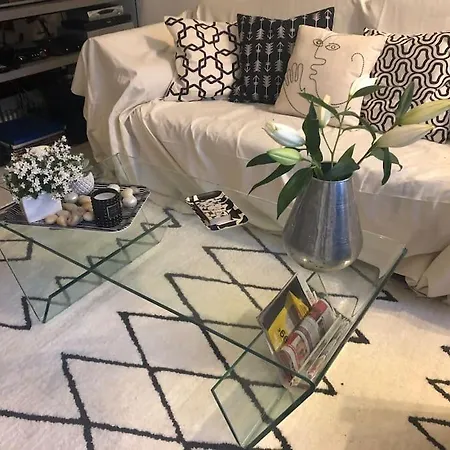 Quiet Duplex House Downtown * بوردو