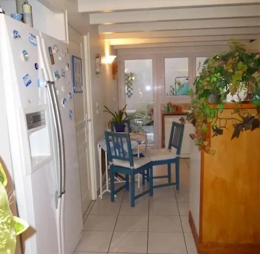 Lägenhet Quiet Duplex House Downtown Bordeaux