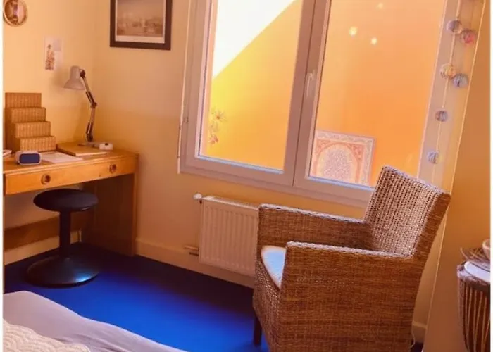 Quiet Duplex House Downtown Bordeaux