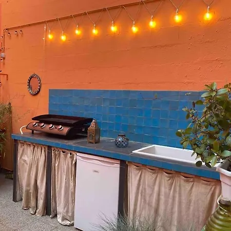 Quiet Duplex House Downtown *